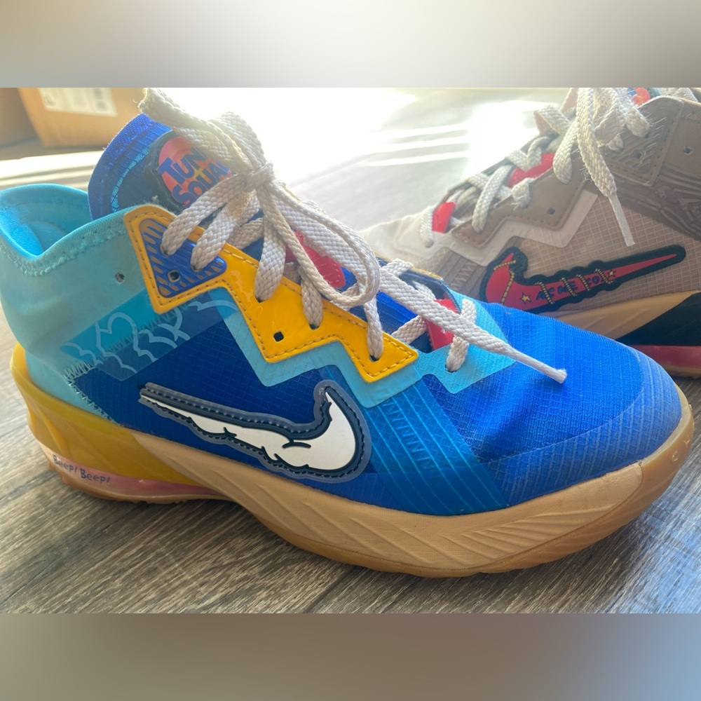 Nike Kids Sneakers - Blue, Yellow, Tan